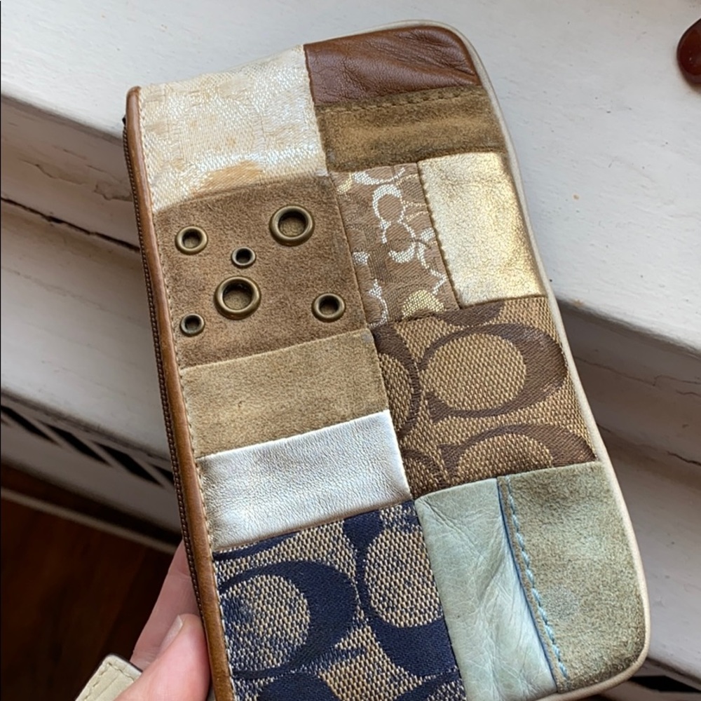 Patchwork Coach Purse - image 6